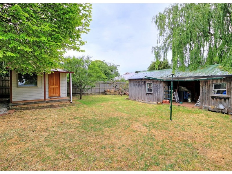 24 Westley Street, Ferntree Gully VIC 3156