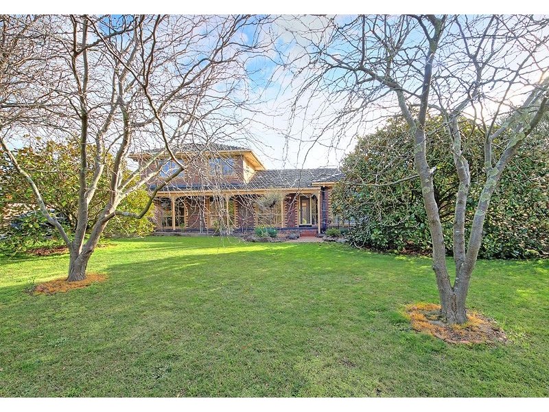 38 Vista Crescent, Rowville VIC 3178