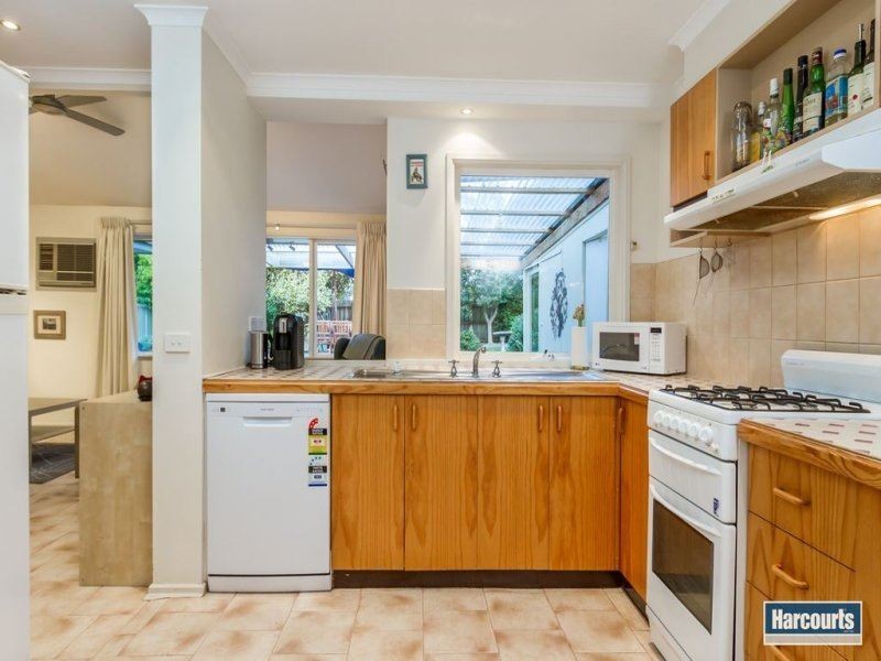 4 Barwon Court, Rowville VIC 3178