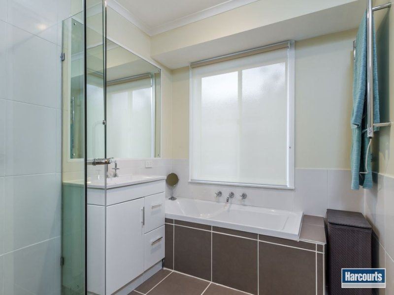 4 Barwon Court, Rowville VIC 3178