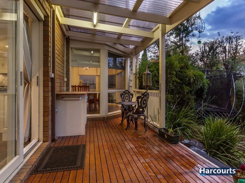 2 Sunrise Court, Lysterfield VIC 3156