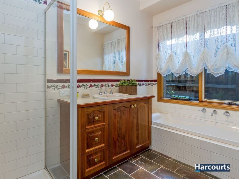 15 Sommersby Court, Lysterfield VIC 3156