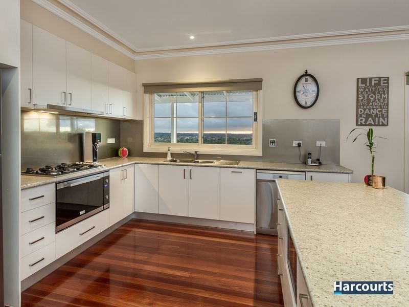 22 Leon Court, Ferntree Gully VIC 3156