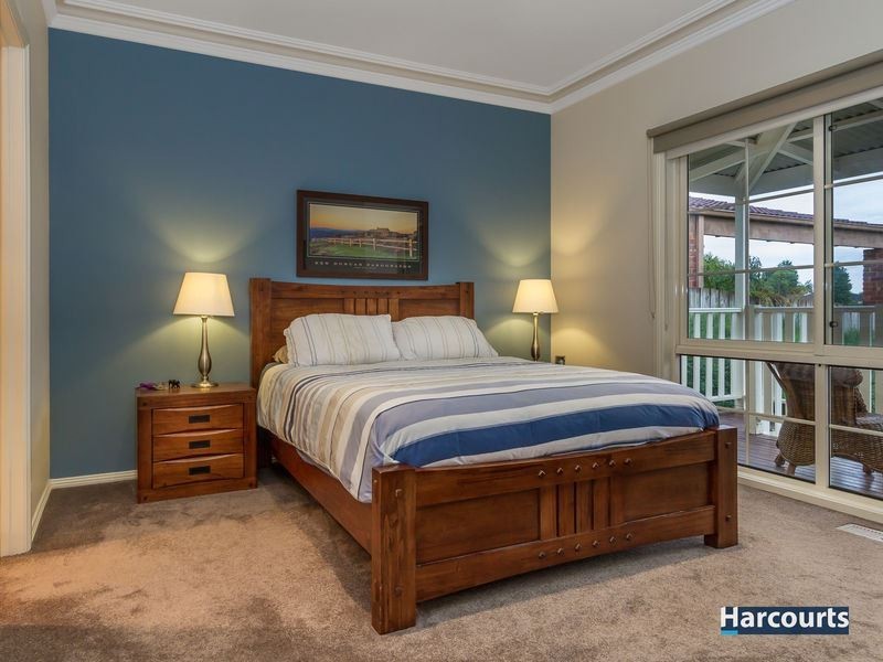 22 Leon Court, Ferntree Gully VIC 3156