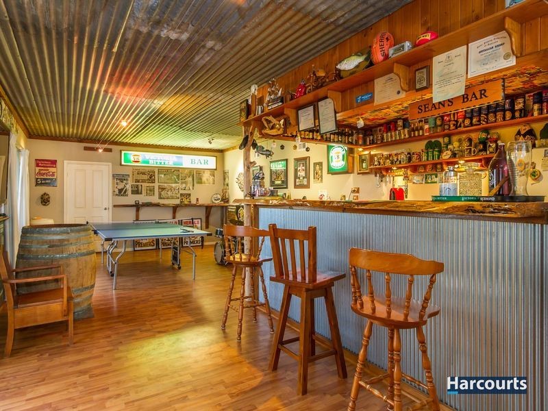 22 Leon Court, Ferntree Gully VIC 3156