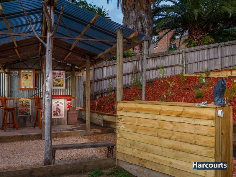 22 Leon Court, Ferntree Gully VIC 3156