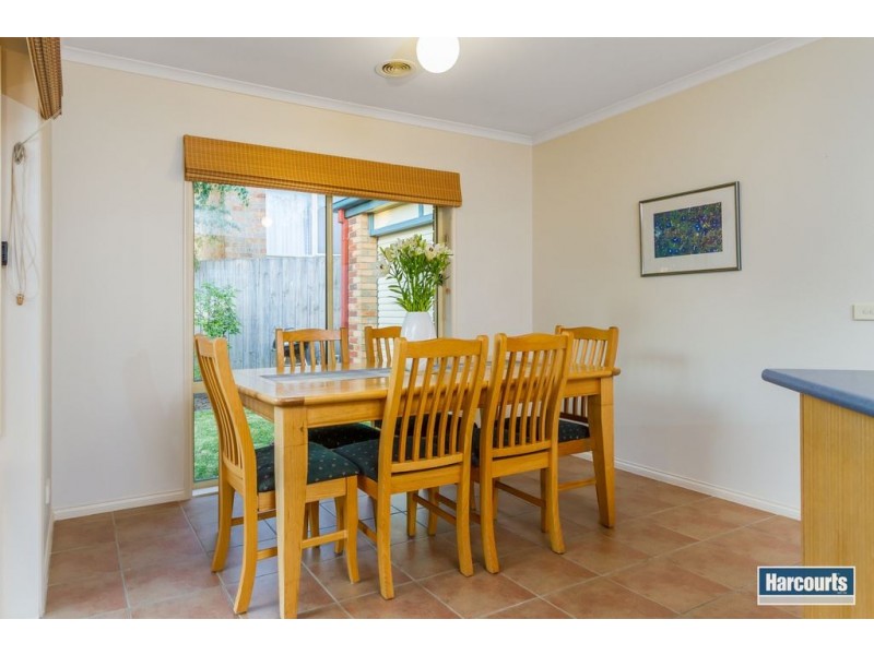 8 Legend Close, Rowville VIC 3178