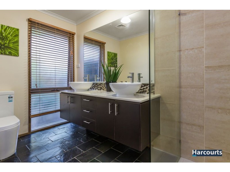 57 Dandelion Drive, Rowville VIC 3178