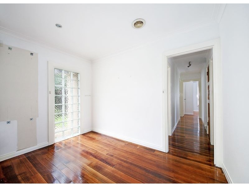 1 Lloyd Street, Knoxfield VIC 3180