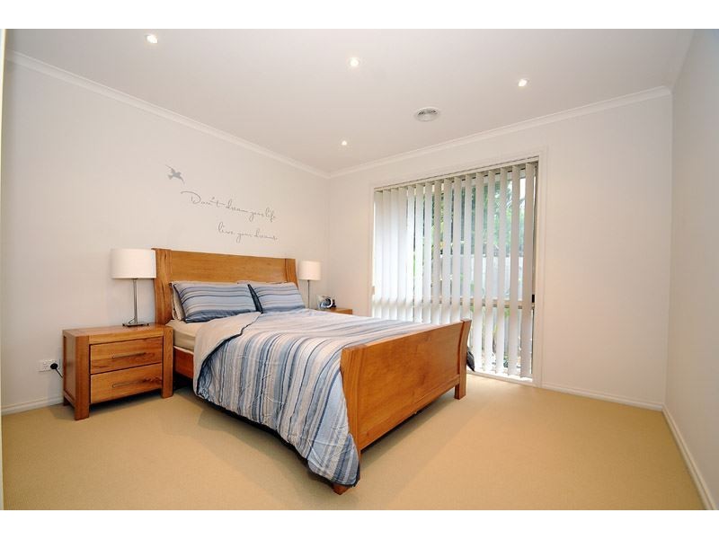 2/38 Erskine Drive, Rowville VIC 3178