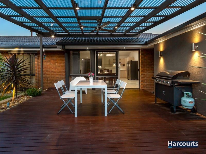 137 Dandelion Drive, Rowville VIC 3178