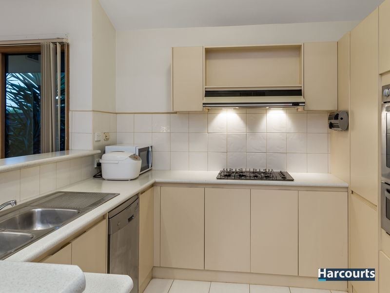 137 Dandelion Drive, Rowville VIC 3178