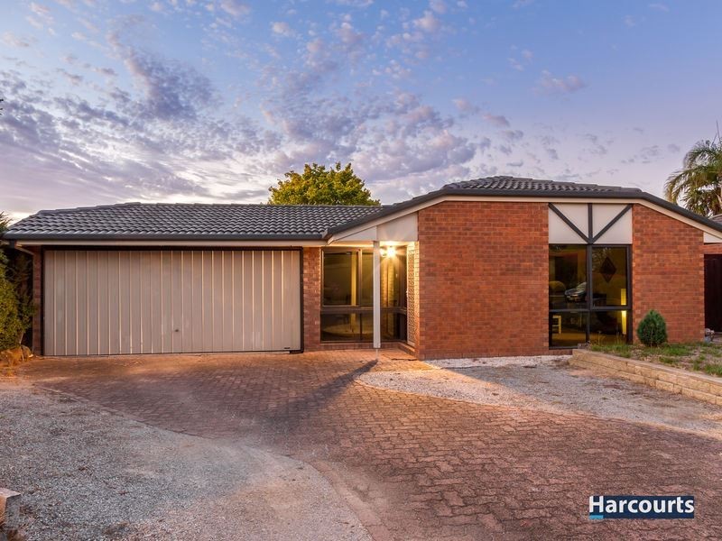137 Dandelion Drive, Rowville VIC 3178