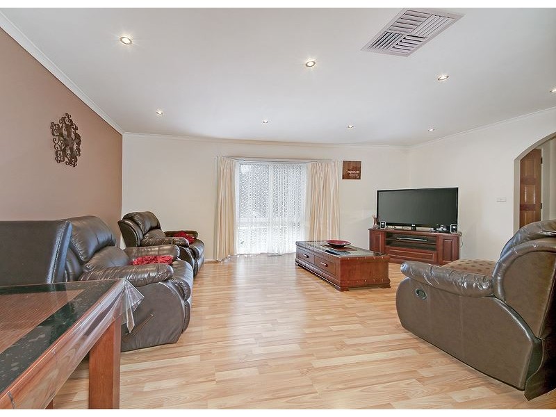 7 Cardinia Way, Rowville VIC 3178