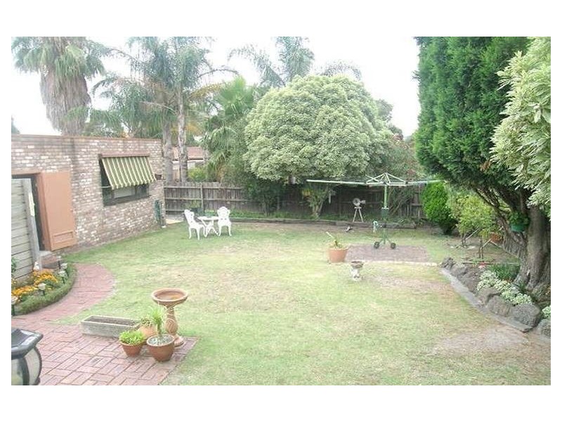 7 Cardinia Way, Rowville VIC 3178