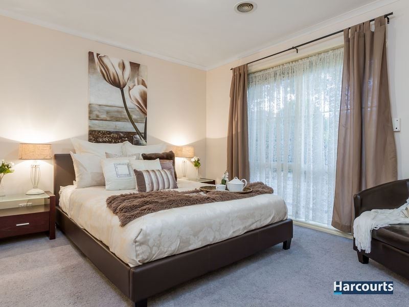 21 Quail Way, Rowville VIC 3178
