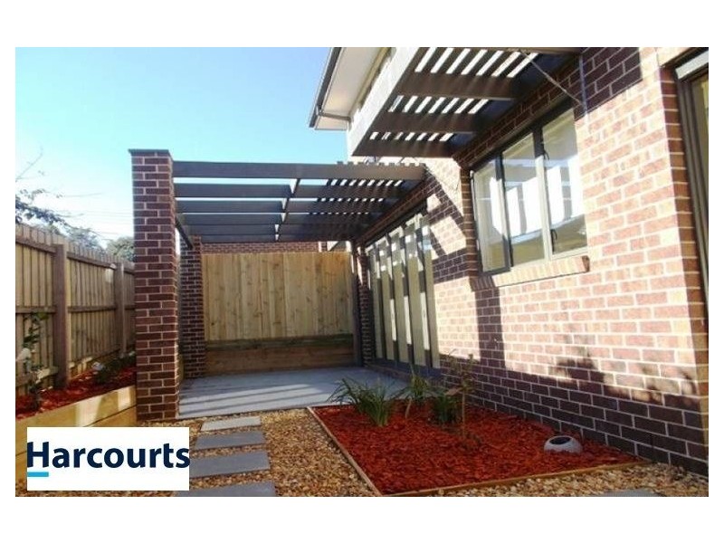 2/18 Stamford Crescent, Rowville VIC 3178