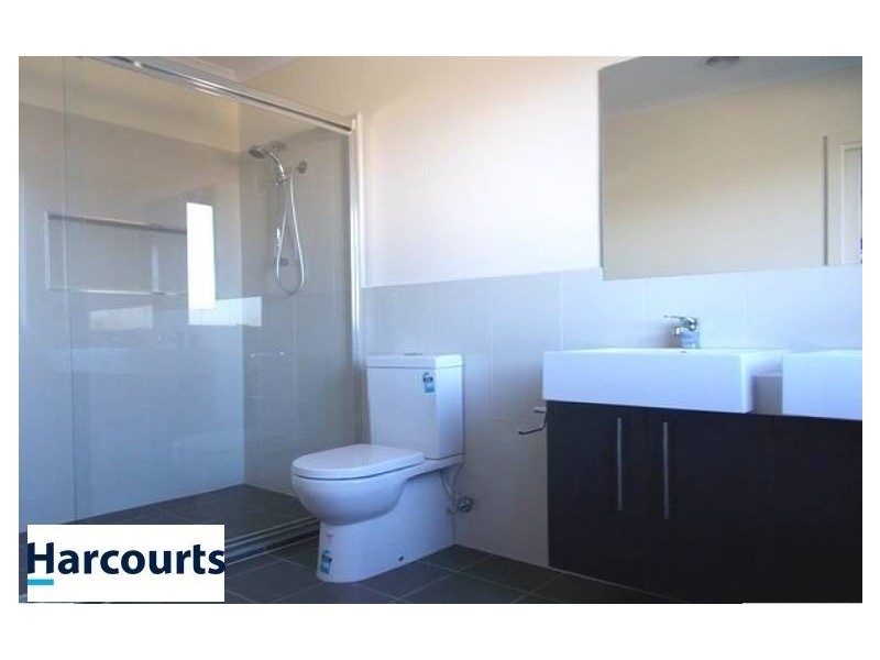 2/18 Stamford Crescent, Rowville VIC 3178