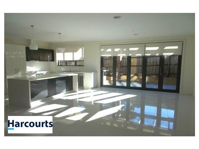 2/18 Stamford Crescent, Rowville VIC 3178