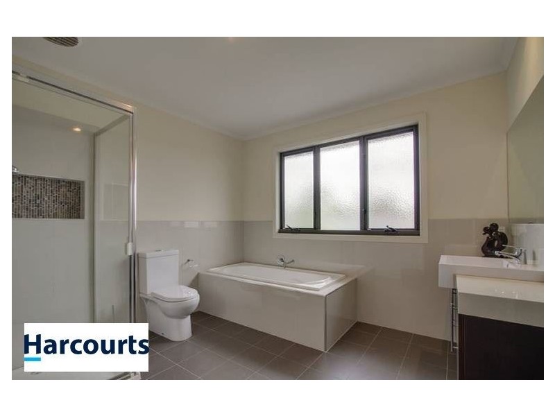 2/18 Stamford Crescent, Rowville VIC 3178