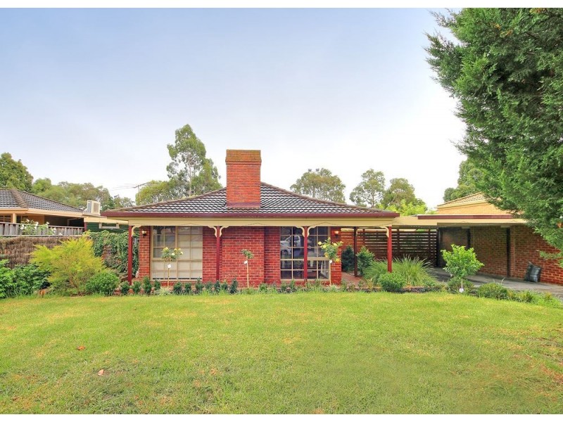 9 Metcalf Crescent, Rowville VIC 3178