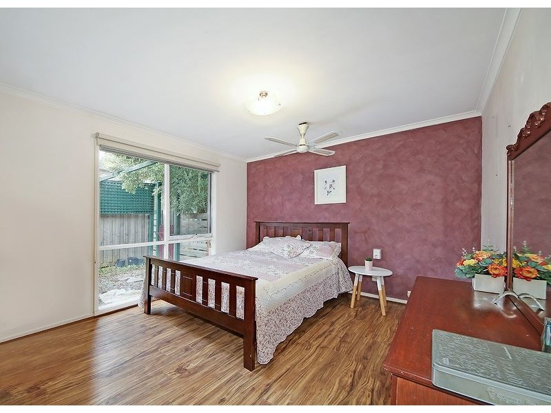 9 Metcalf Crescent, Rowville VIC 3178