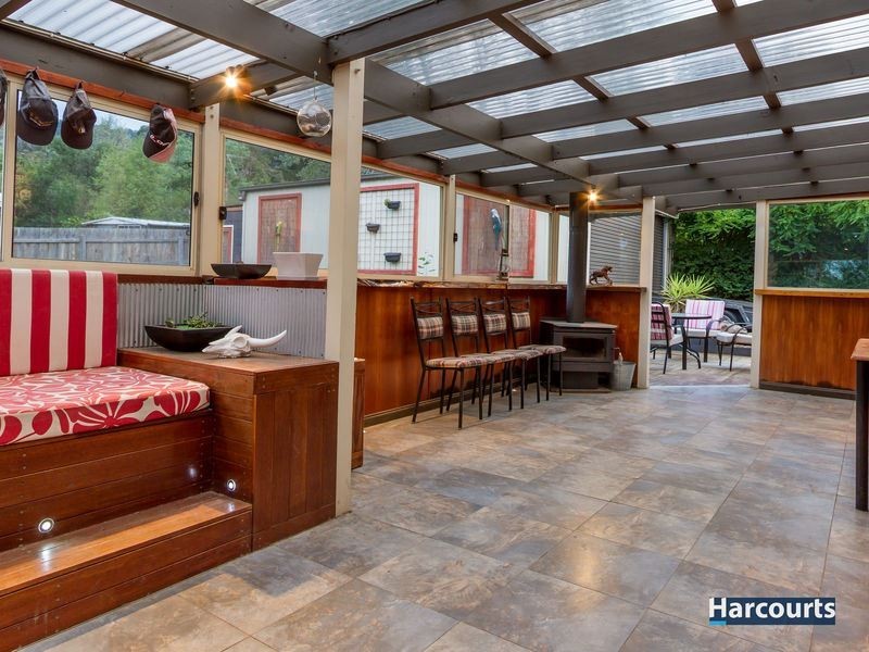 16 Swansea Road, Montrose VIC 3765