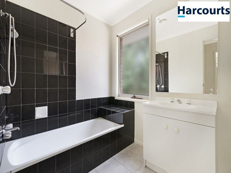 175 Waradgery Drive, Rowville VIC 3178