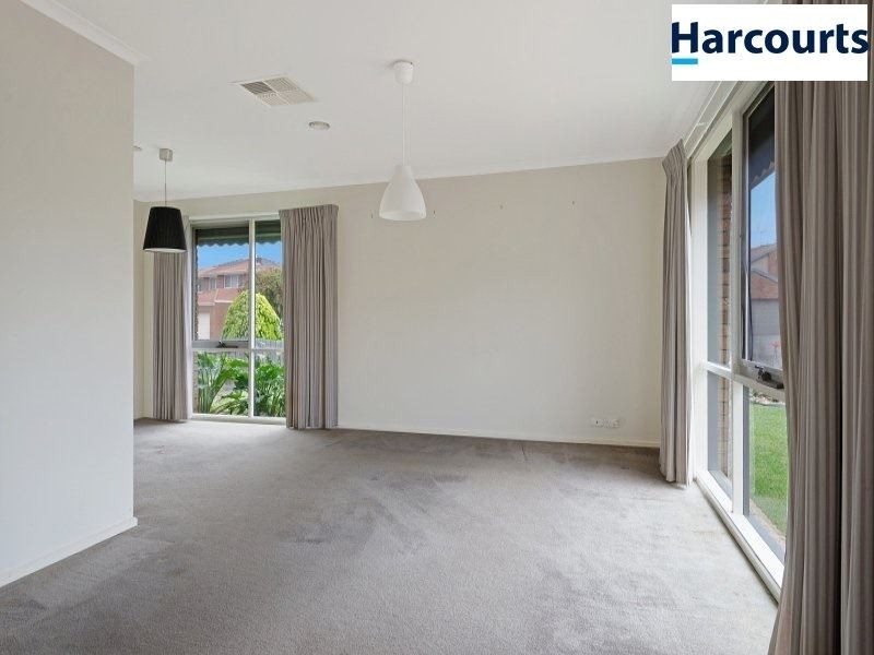 175 Waradgery Drive, Rowville VIC 3178