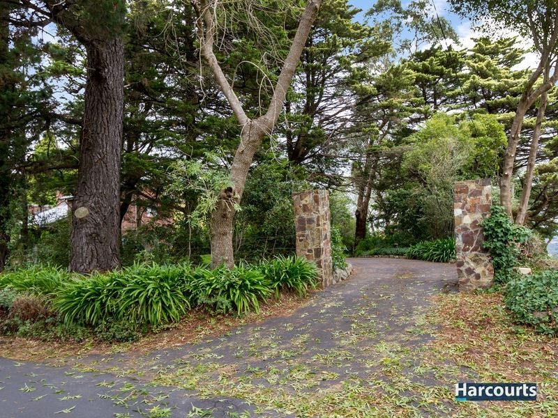 34 Belmont Avenue, Upwey VIC 3158