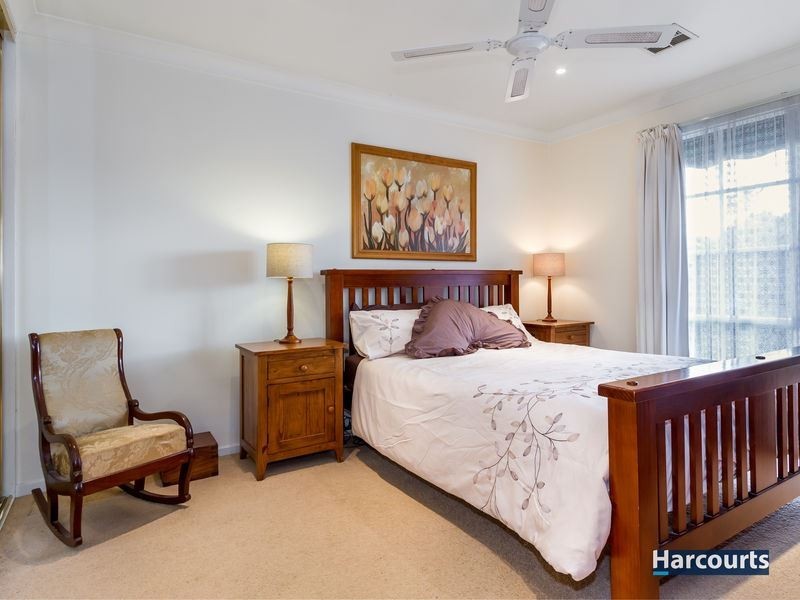 81 Mantung Crescent, Rowville VIC 3178