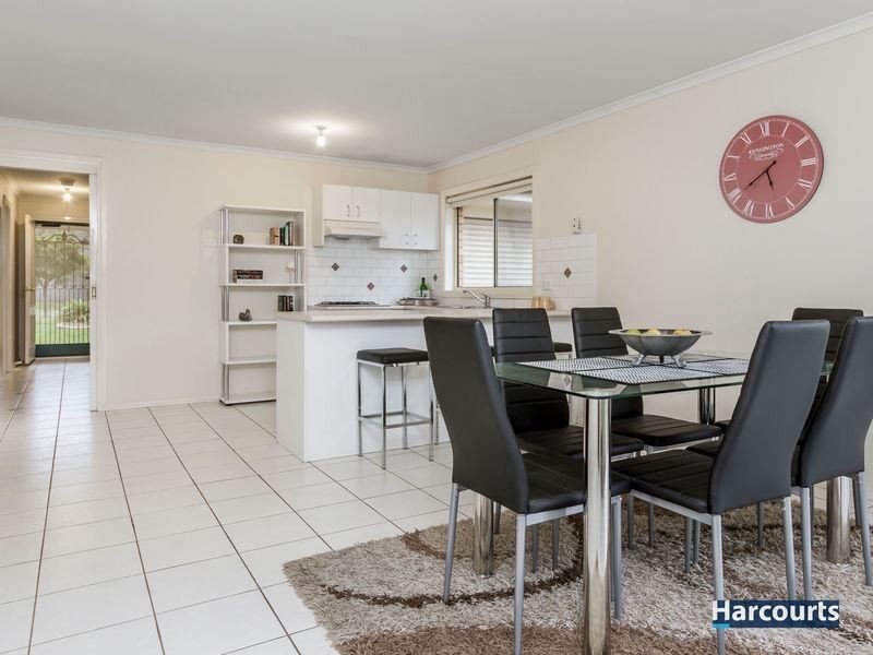 4 Otley Way, Cranbourne East VIC 3977