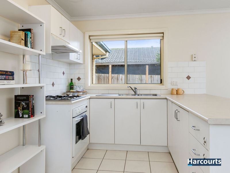 4 Otley Way, Cranbourne East VIC 3977