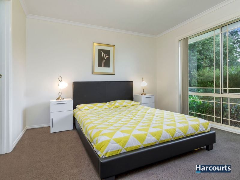 4 Otley Way, Cranbourne East VIC 3977