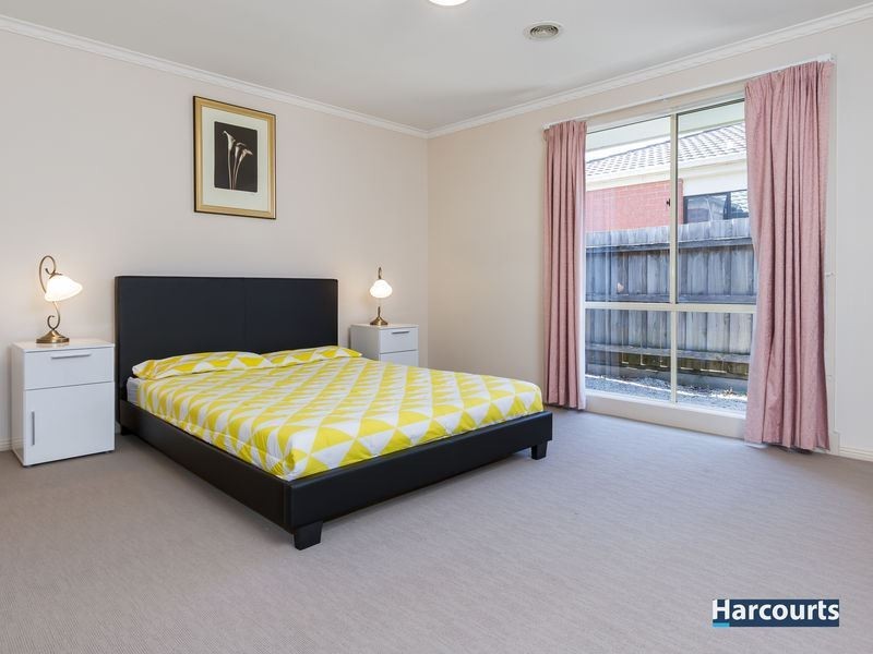 49 Central Parkway, Cranbourne West VIC 3977