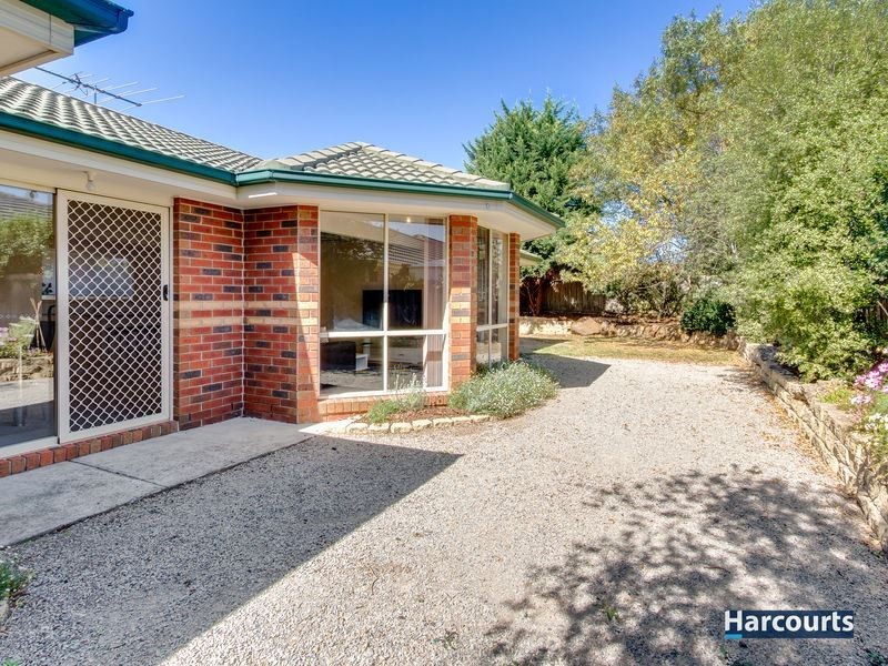 49 Central Parkway, Cranbourne West VIC 3977