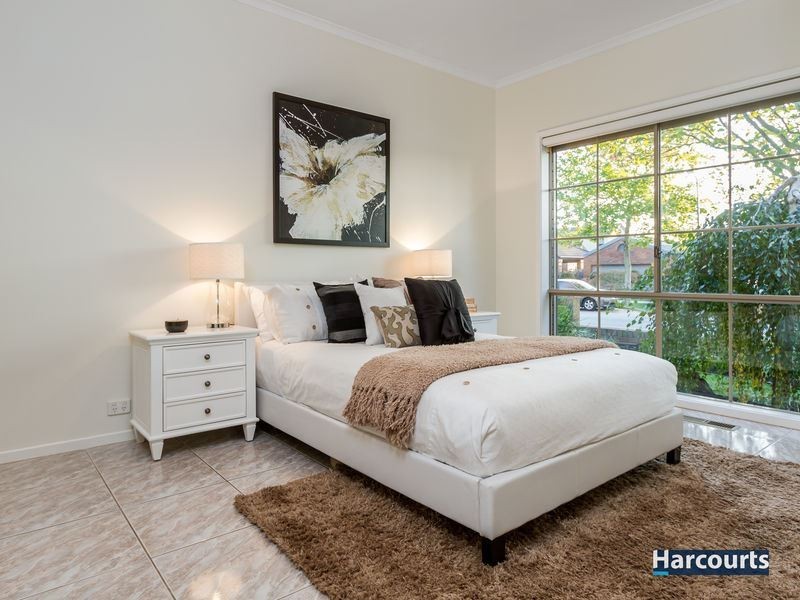 34 Dandelion Drive, Rowville VIC 3178