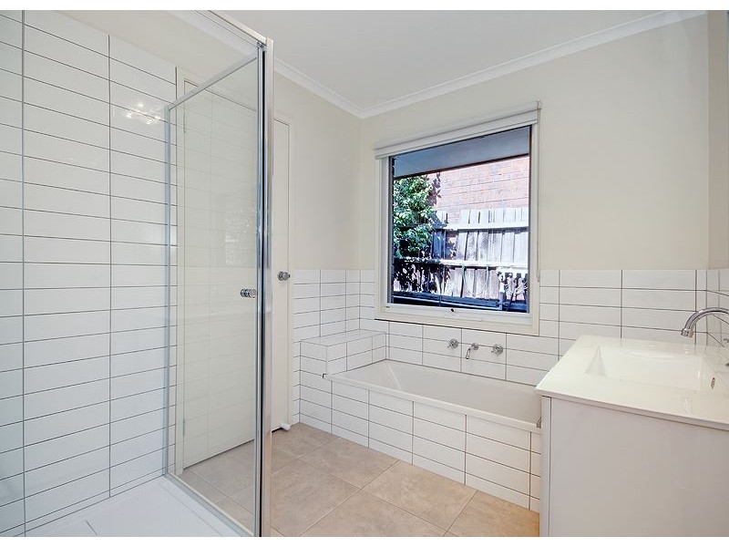 17 Mantung Crescent, Rowville VIC 3178