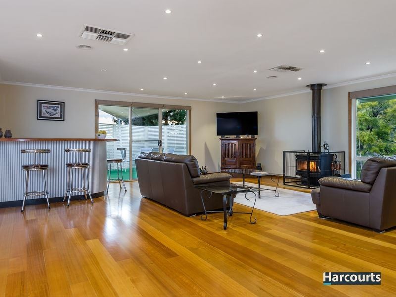 5 Hollyview Court, Rowville VIC 3178