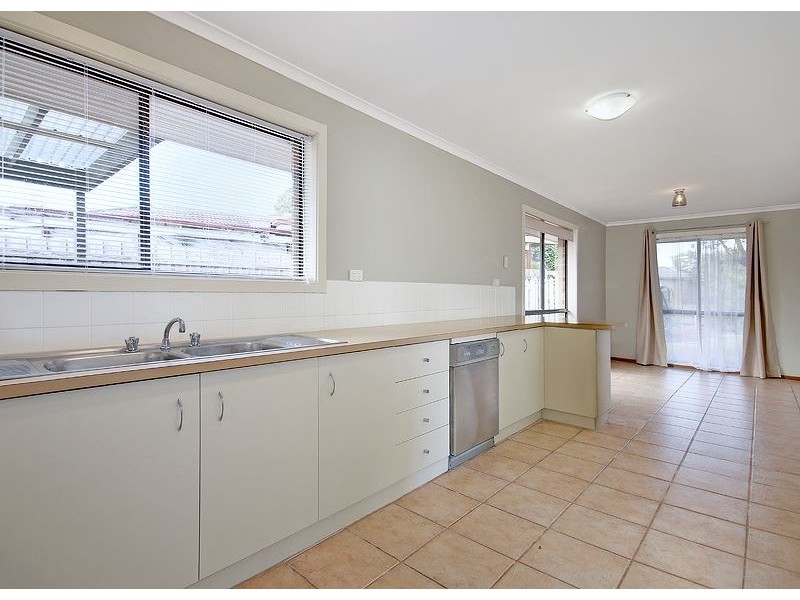 237 Dandelion Drive, Rowville VIC 3178