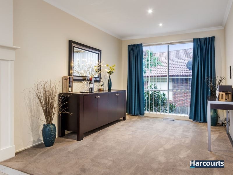 4 The Briars, Lysterfield VIC 3156