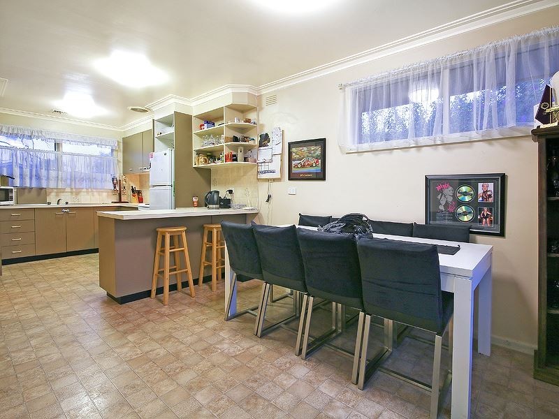 67 Helen Road, Ferntree Gully VIC 3156