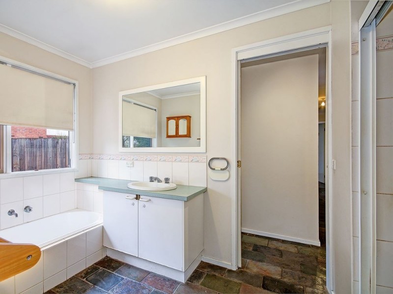 10 Mason  Court, Bayswater North VIC 3153