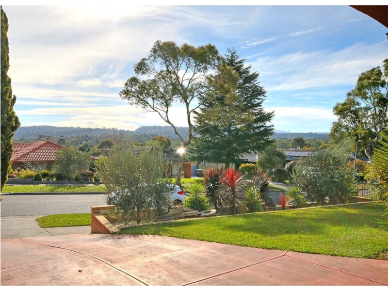 2 Nash Court, Endeavour Hills VIC 3802