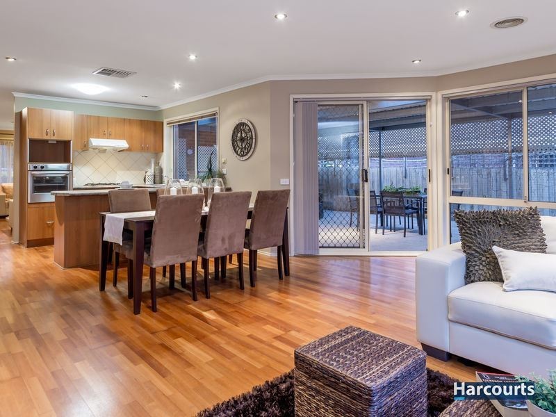 21 Quail Way, Rowville VIC 3178