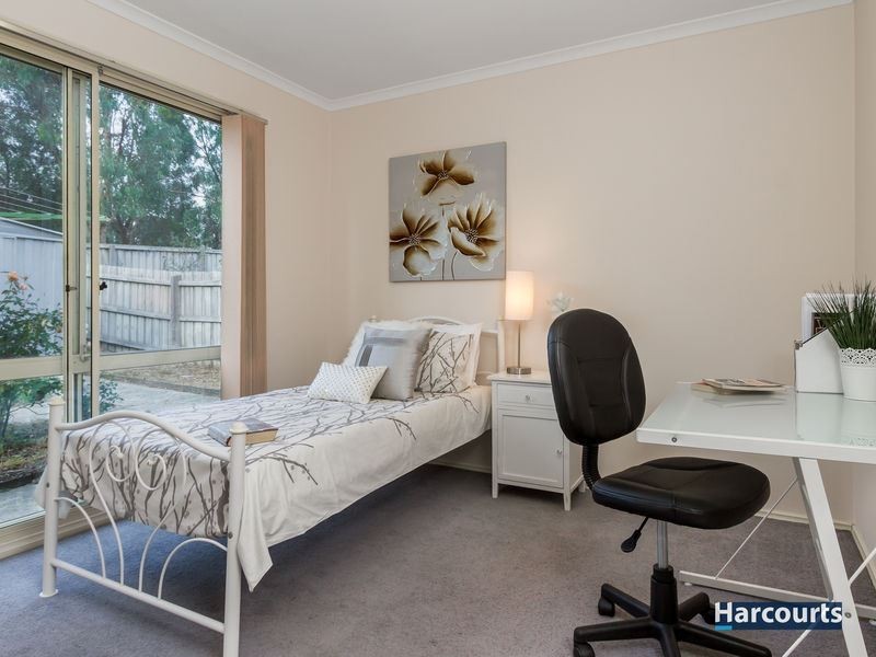 21 Quail Way, Rowville VIC 3178