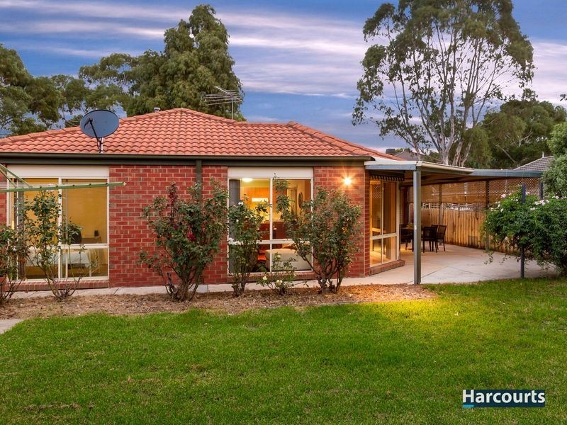 21 Quail Way, Rowville VIC 3178