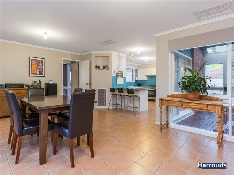 9 Holstein Court, Rowville VIC 3178