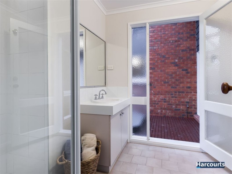 9 Holstein Court, Rowville VIC 3178