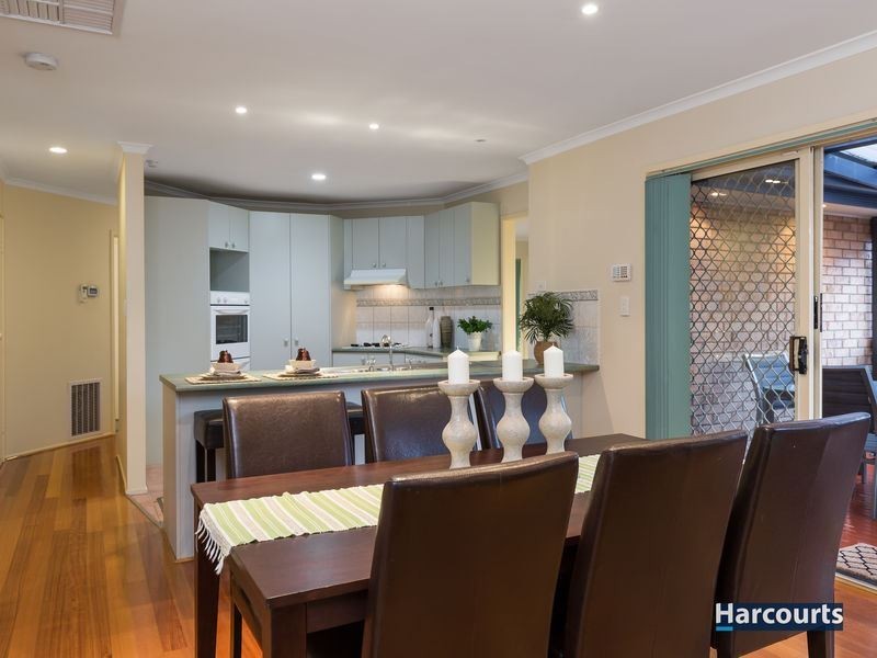 2/5 Blackwood Park Road, Ferntree Gully VIC 3156